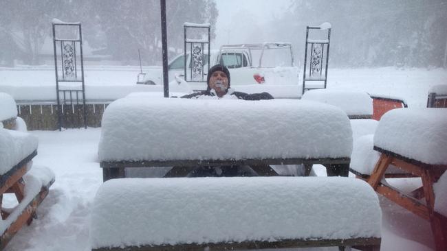 Snow at The Hungry Wombat Cafe at Derwent Bridge. Photo by Wendy Morris