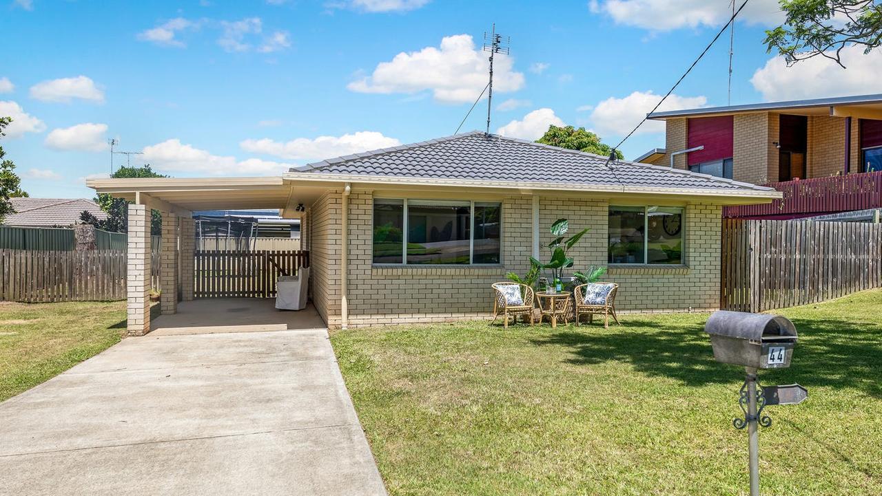 44 Boongala Tce, Maroochydore.