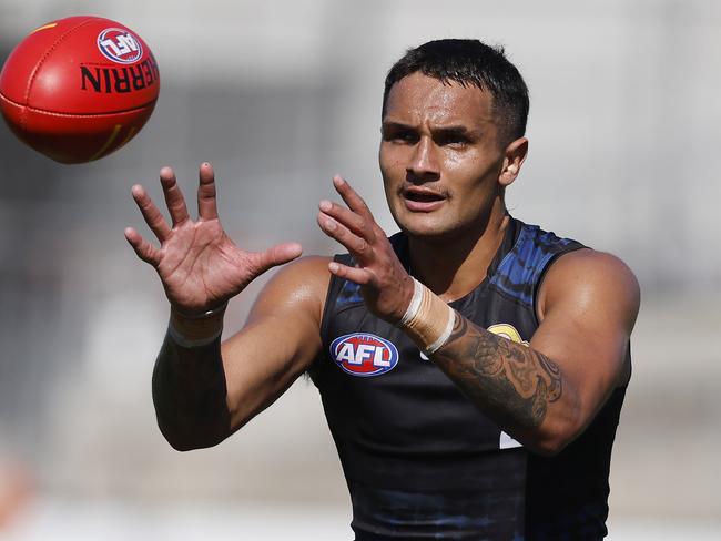 NCA. MELBOURNE, AUSTRALIA. 5th March, 2025 . Western Bulldogs training at Whitten Oval .   Bulldog Jamarra Ugle-Hagan during todays session   .  Picture: Michael Klein