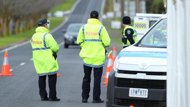 Police at a check point on Princes Highway at Mount Gambier. Picture: Tait Schmaal.