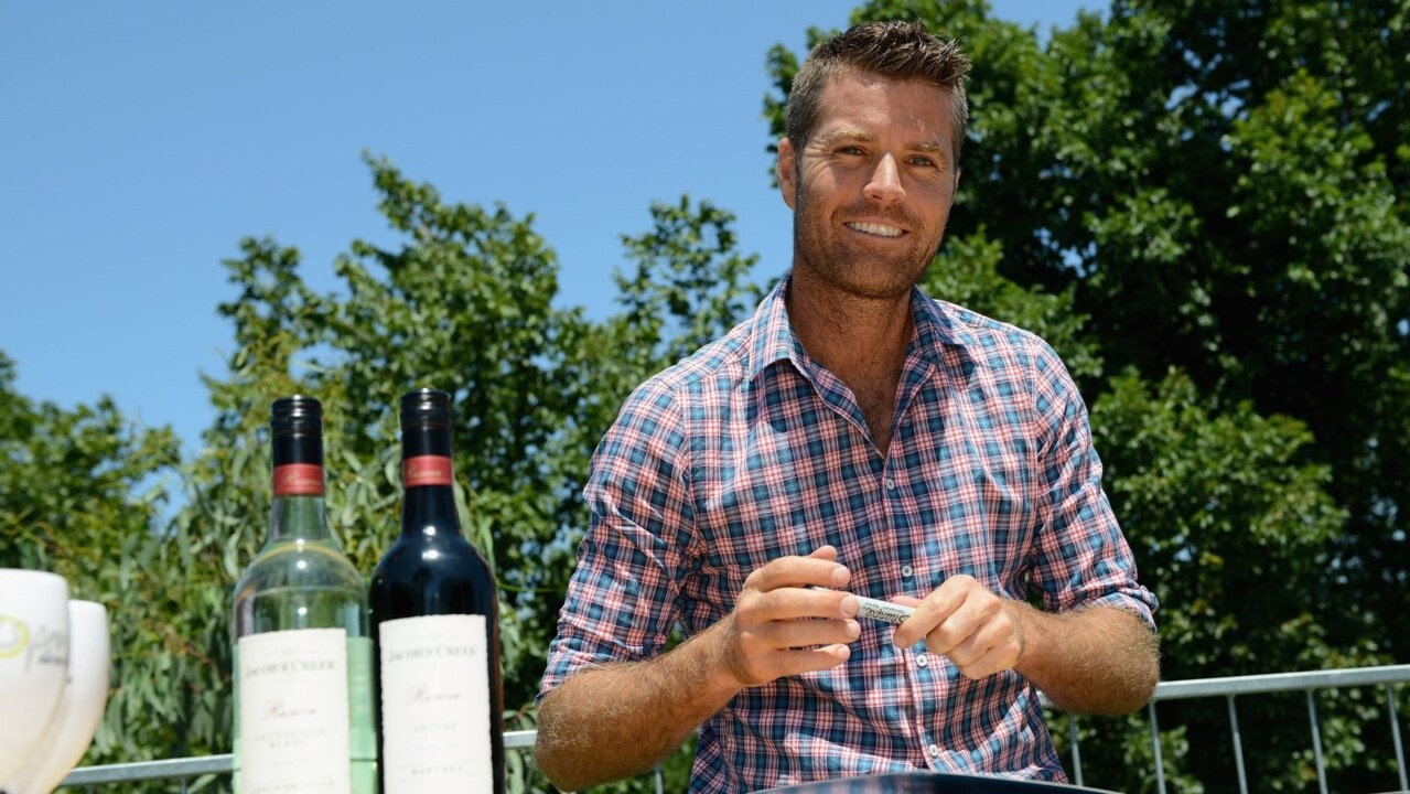 Pete Evans ‘dropped’ by Channel 7 after ‘crazy coronavirus claims’