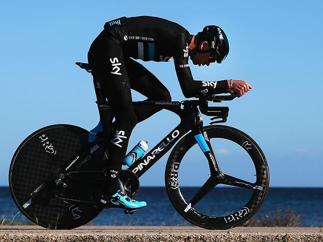 MALLORCA, SPAIN - JANUARY 12: Chris Froome of Great Britain and Team Sky trains on his time tiral bike during a media day at a Team Sky Training Camp on January 12, 2016 in Mallorca, Spain. (Photo by Bryn Lennon/Getty Images)