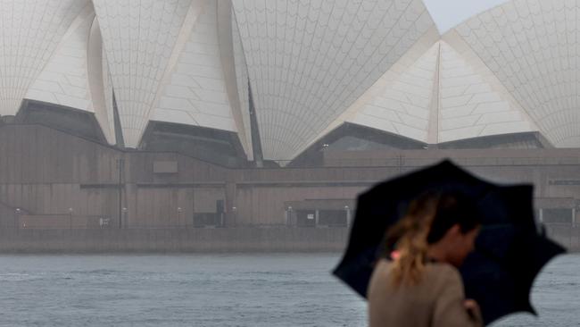 Damaging winds are forecast. Picture: NCA NewsWire / Damian Shaw