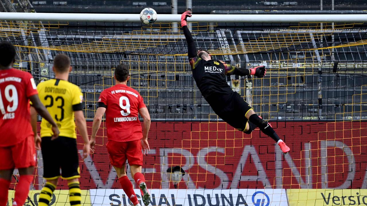 Joshua Kimmich’s first half goal was enough for Bayern to squeeze past Dortmund.