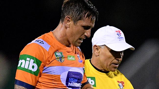 The injury was a huge blow for Pearce and the Knights. (AAP/Dan Himbrechts)