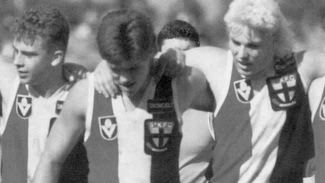 Shane Warne (right) in his St Kilda days.