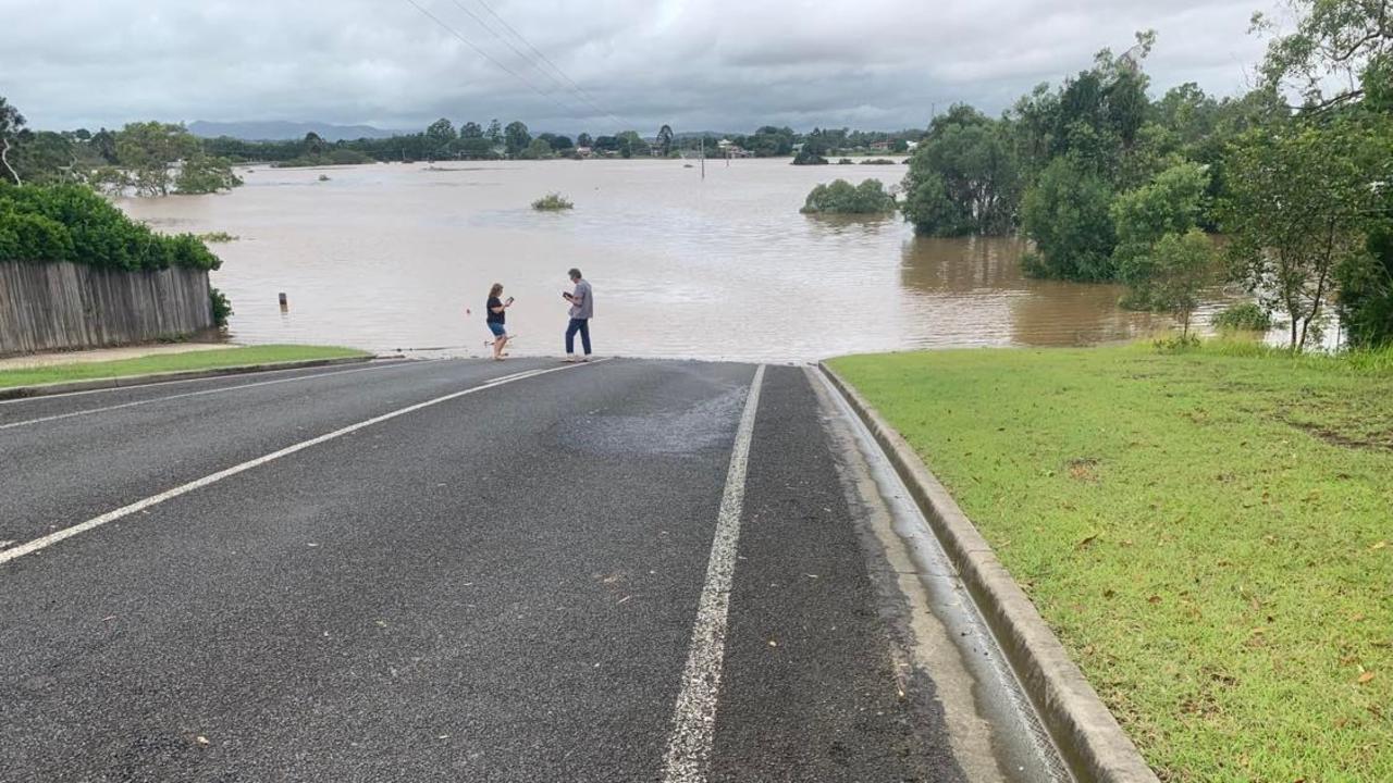 Gympie flood emergency - taken from Power Road on the Southside and looking south along Power Road.