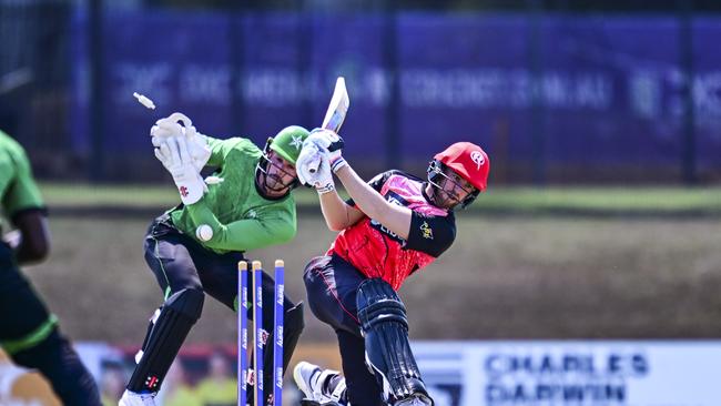 Liam Blackford, whipping off the bails in a match against the Melbourne Renegades Academy in Darwin, has struggled for runs in 24-25. Picture: Patch Clapp - NT Cricket.