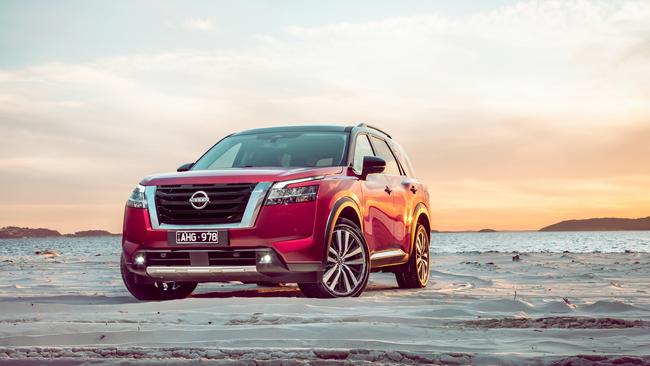 Nissan is preparing to launch its ne seven-seat Pathfinder.