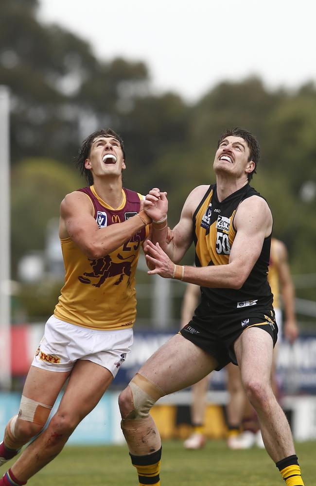 Henry Smith battles with Werribee’s Sam Conway in the VFL preliminary final. Picture: Cameron Grimes/AFL Photos via Getty Images.