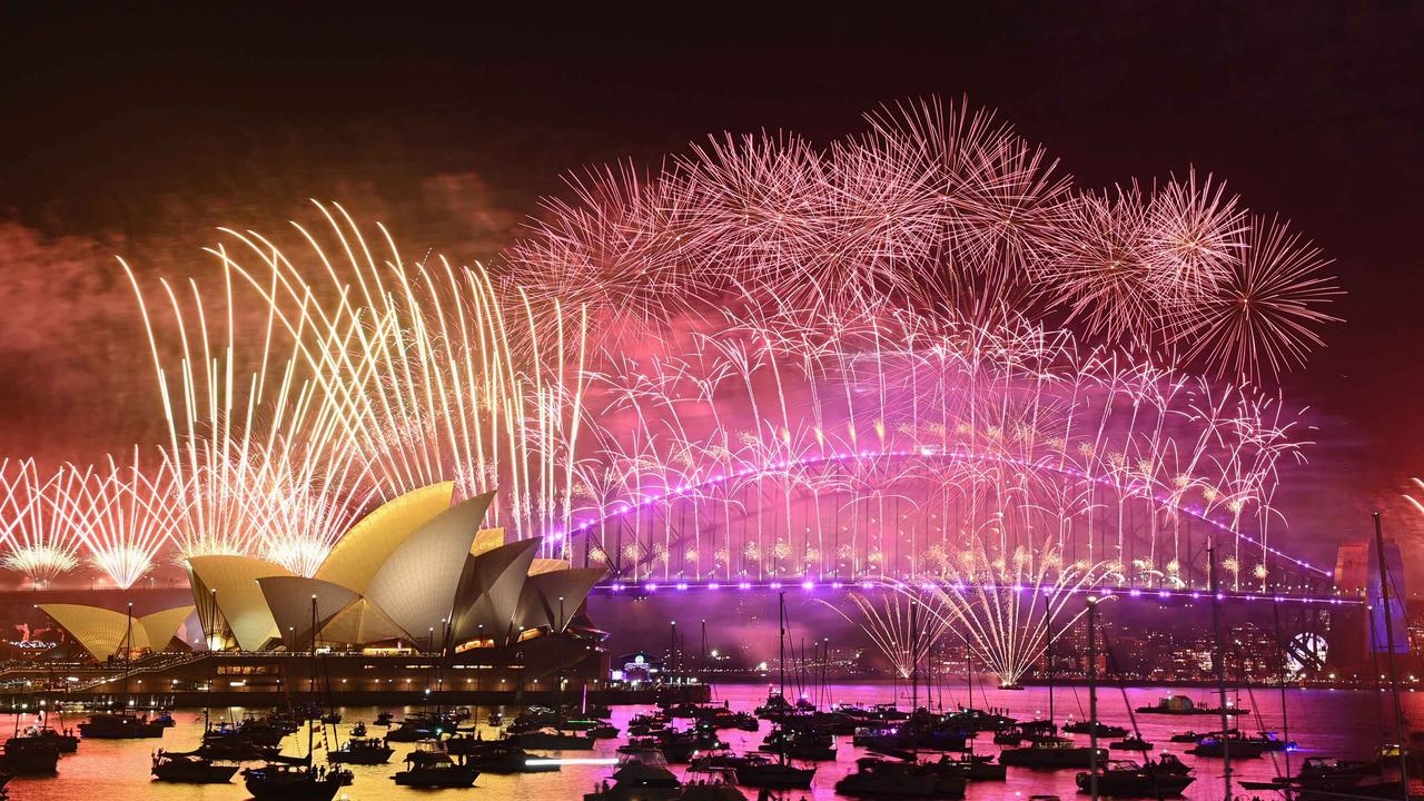 Revellers who braved crowds and travel chaos earlier in the evening were rewarded with a stunning display. (Photo by Izhar Khan/Getty Images)