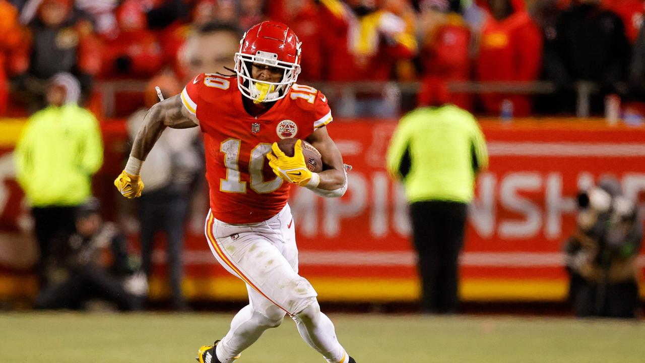 Chargers vs. Chiefs Anytime Touchdown Prop Bet: JuJu Smith-Schuster is the  Patrick Mahomes Receiver to Bet