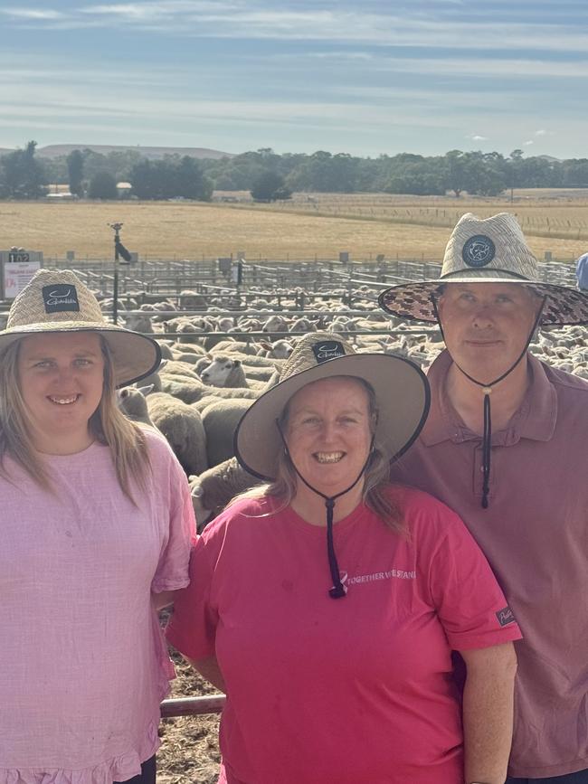 Looking to buy Emily, Melissa and Paul Johnstone, from Cashmore at Casterton sheep sale.