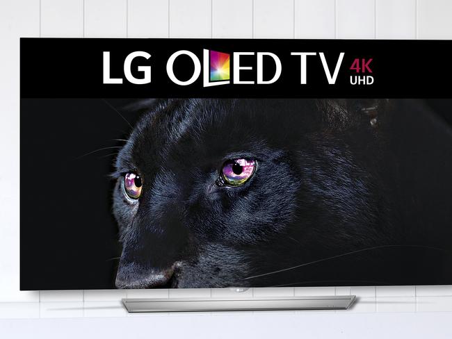 The LG EF950T offers the ultimate viewing experience with OLED technology, 4K resolution and HDR to ensure a greater contrast range.