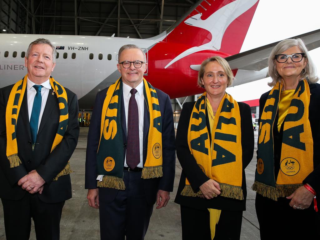 Head of the Olympic Committee Matt Carroll, Prime Minister Anthony Albanese, Qantas Group CEO Vanessa Hudson and Governor-General Sam Mostyn at Sydney airport. Picture: NewsWire / Gaye Gerard