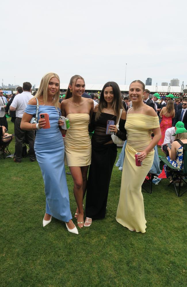 Keira, Chloe, Georgia and Isobel at Seppelt Wines Stakes Day 2024 at Flemington Racecourse. Picture: Gemma Scerri