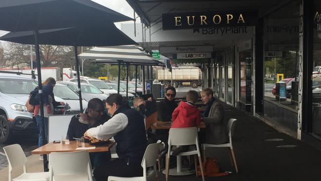 Outdoor dining at Sturt Street, Ballarat Central