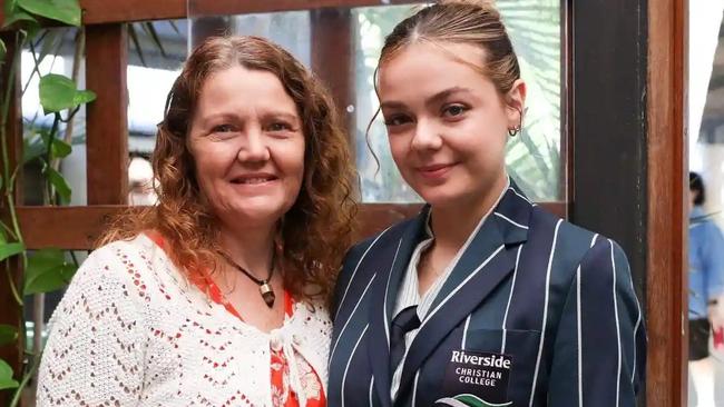 Oakhurst teenager Kelsie Davies, pictured with her mum Susan Marcus, was killed in a horror crash on Sunday night along with two of her friends.