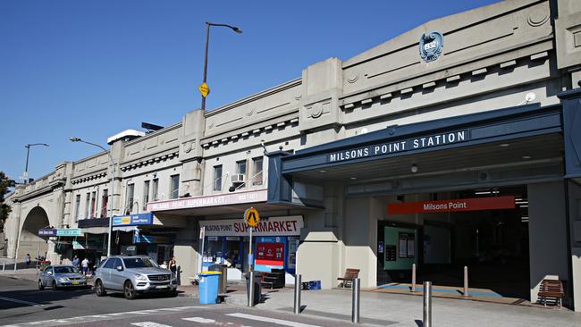 An arrest warrant has been issued for a man who threatened workers at Milsons Point train station. Picture: Adam Yip