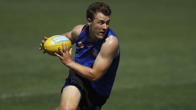 Taggers have their place in KFC SuperCoach league play to negate an opposition star like Jack Macrae.