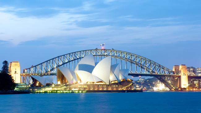 Sydney Opera House voted TripAdvisor’s favourite Australian landmark ...