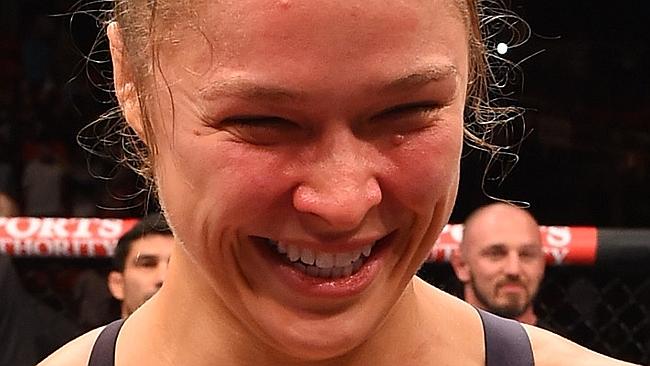 UFC 190: Ronda Rousey Vs Bethe Correia Video, Stunning Knockout | News ...