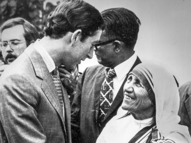 ** MUST CREDIT ARTHUR EDWARDS ** A picture of Prince Charles meeting Mother Teresa of Calcutta during his state visit to India. 08.12.1980