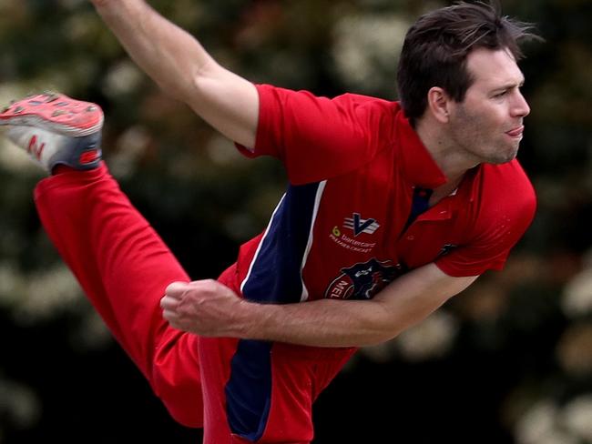 Sean Sturrock of Melbourne bowling during the Premier Cricket match between Camberwell and Melbourne played in Camberwell on Saturday 12th October, 2019.