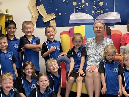 One Mile State School Preps 2024. (Back from left) Zovi, Kobey, Kaden, Mrs Smith, Hunter, Greyson (middle from left) Chevy, Thea, Jensen, (front from left) Lukah, Lucy, Aletheia, Rory, Brock, Willow, Charlotte, and (chair) Amity and Mrs E. Gympie My First Year.