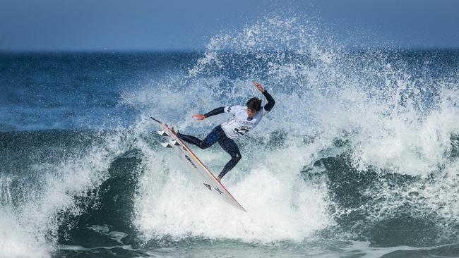 Billabong board examines $1/share proposal for buyout by Quiksilver ...