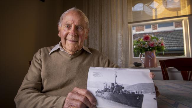 96 yo Dr Ray Leonard, last survivor from the HMAS Armidale, calling for Teddy Sheean to be awarded a Victoria Cross. Picture by Wayne Taylor 18th June 2020.