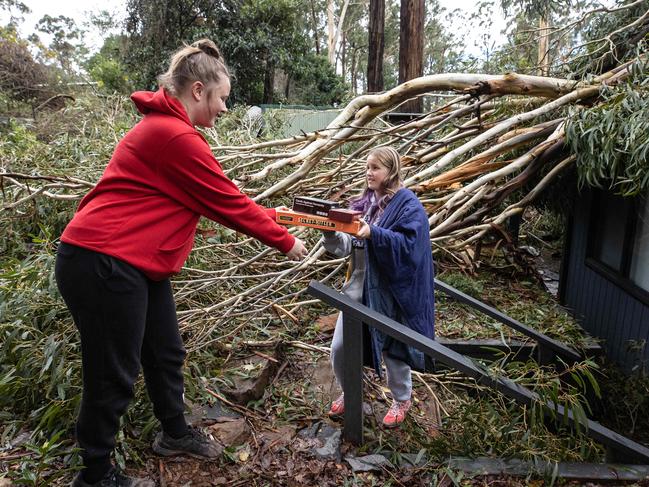 Hills families ‘abandoned’ in devastation aftermath