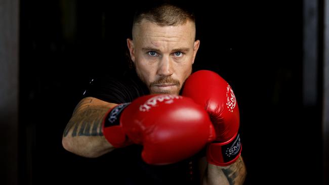 Javan Pines trains with Zap De Jong at Do It Boxing. Picture: Brendan Radke