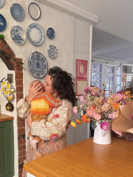 Ms Grayling with her daughter Violet. Picture: @lovechloejane