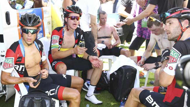 BMC riders Richie Porte, Miles Scotson, Simon Gerrans, Rohan Dennis and Tom Bohli cool off after stage 4. Picture Sarah Reed