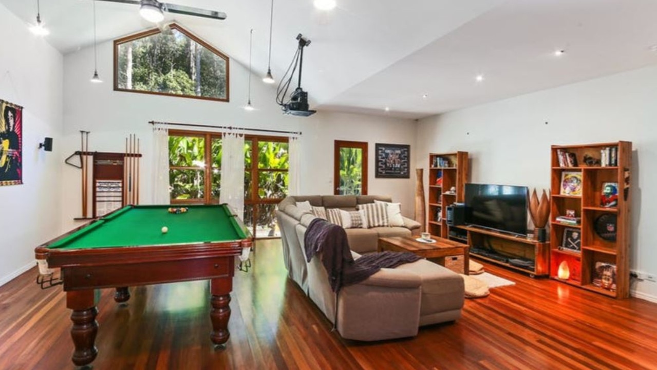 BEFORE: The family room was ripe for a revamp.