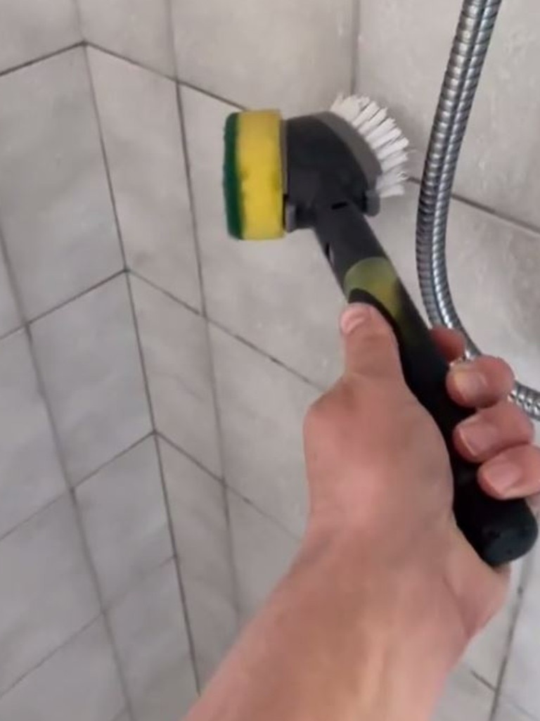 Professional cleaner shares $4 Kmart shower cleaning hack