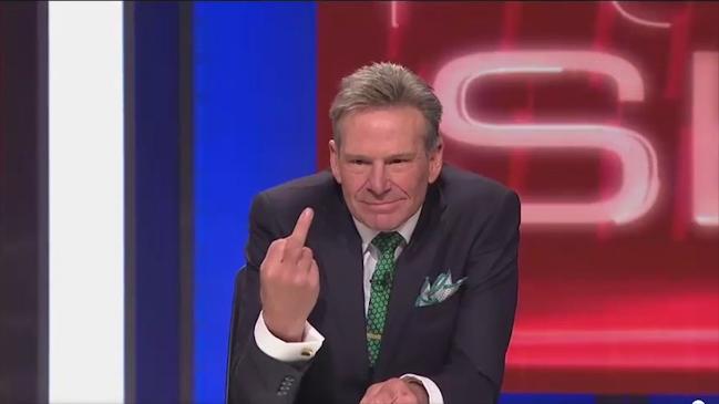 Sam Newman gives the finger on the Footy Show