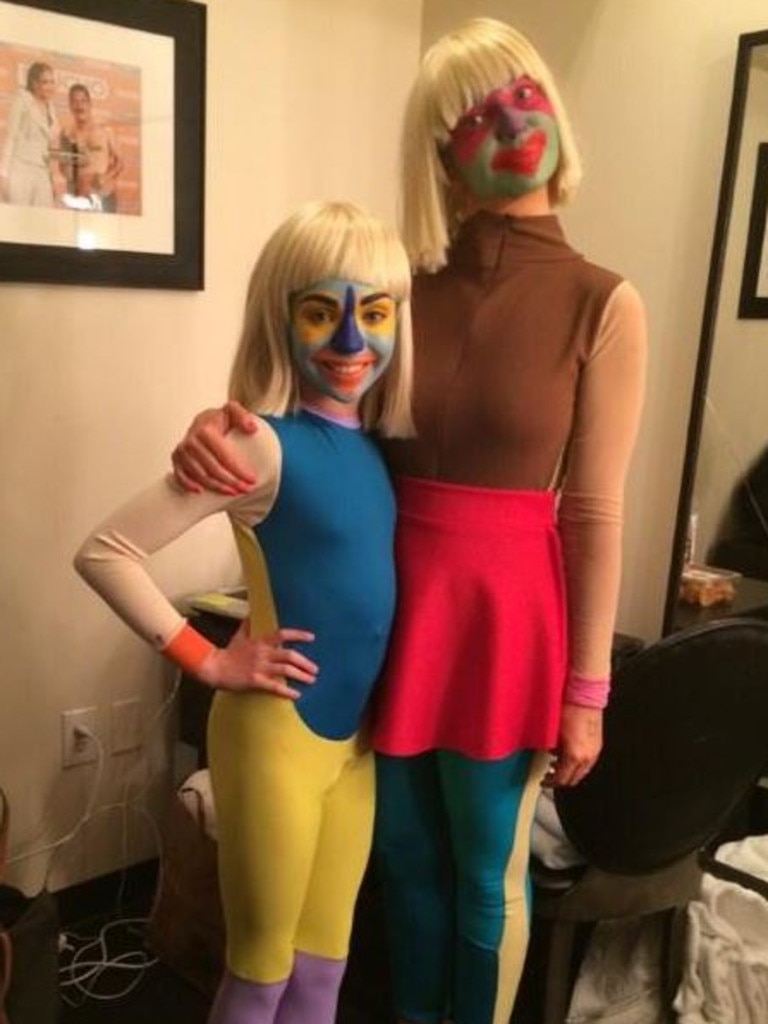 Maddie Ziegler and Sia Furler backstage at Jimmy Kimmel Live on July 3, 2014. Picture: Twitter