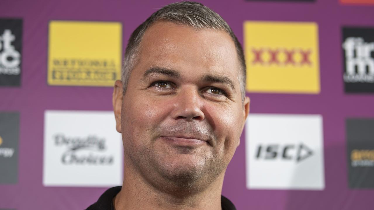 Brisbane Broncos coach Anthony Seibold shut down reports he was involved in an altercation with a fan at a Byron Bay hotel. (AAP Image/Glenn Hunt)
