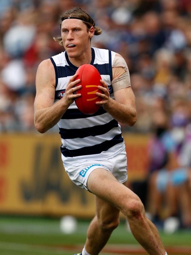 Mark Blicavs on the run. Picture: Dylan Burns/AFL Photos via Getty Images