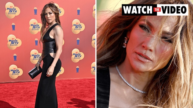 Jennifer Lopez turns heads in Tom Ford gown at Halftime documentary  premiere  — Australia's leading news site