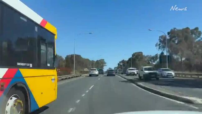 Traffic congestion over the freeway at Mount Barker (Dan Cregan)