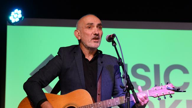 Singer songwriter Paul Kelly was inspired by Usman Khawaja’s talent as a batsman. Picture: NCA NewsWire / Andrew Henshaw