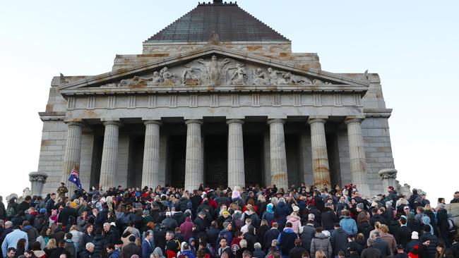 Crowds at the Shrine of Remembrance for the 2019 Anzac Day Dawn Service.