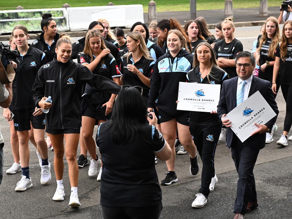 NRLW expansion an 'unreal' opportunity for female rugby league players in  North Queensland - ABC News