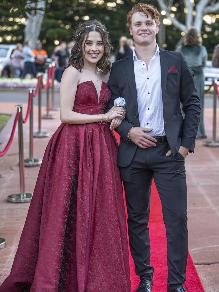 Kerenza Herndon partnered by Marcus Johnston. Toowoomba State High School formal at Picnic Point. Friday, September 9, 2022. Picture: Nev Madsen.