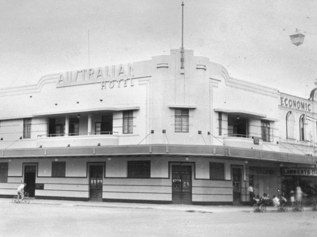 In 1940 Guthrie built the Australian Hotel on Victoria Street, this one designed by Edwin Roy Orchard in a functional style with Art Deco detailing.