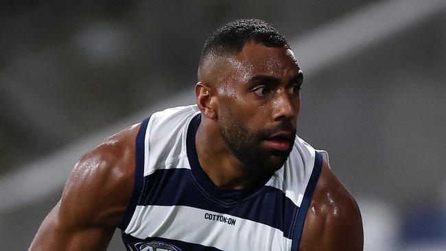 MELBOURNE, AUGUST 5, 2023: 2023 AFL Football – Round 21 – Geelong Cats V Port Adelaide Power at GMHBA Stadium. Esava Ratugolea of the Geelong Cats in a action. Picture: Mark Stewart