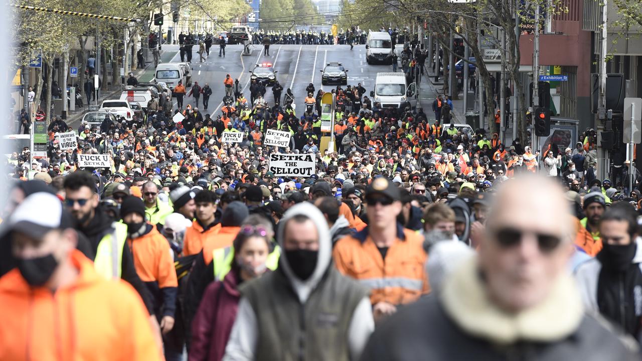 Protesters walk through central Melbourne during the violent protests. Picture: NCA NewsWire / Andrew Henshaw